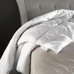 De Witte Lietaer Dekbed Dream 4 Seasons - 240 X 220 Cm - Polyestervulling -Woninginrichting 1000032156 0103