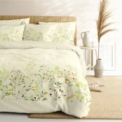 Cinderella Dekbedovertrek Isabella - Satijn - 240x200/220 Cm - Yellow -Woninginrichting 1000035107 0103